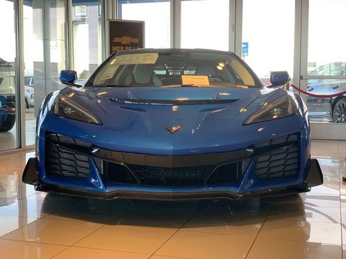 New 2026 Chevrolet Corvette ZR1 w/ ZR1 Carbon Fiber Aero Package image 2