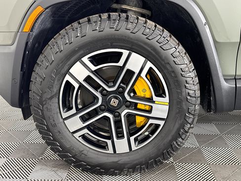 Used 2022 Rivian R1T Launch Edition image 35