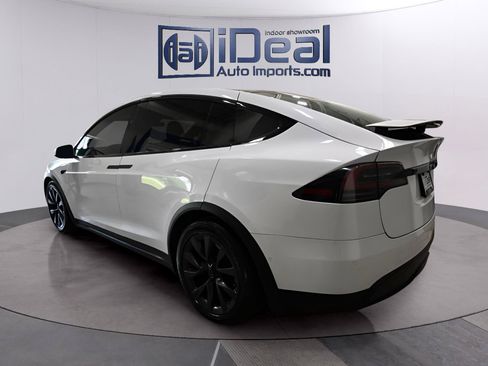 Used 2022 Tesla Model X Plaid AWD/4WD image 3