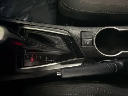 Used 2017 Toyota Corolla LE w/ Carpet Mat Package (TMS) FWD image 13