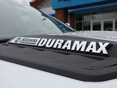 New 2025 Chevrolet Silverado 3500 LTZ w/ LTZ Premium Package