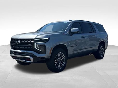 Used 2025 Chevrolet Suburban Z71 AWD/4WD image 1