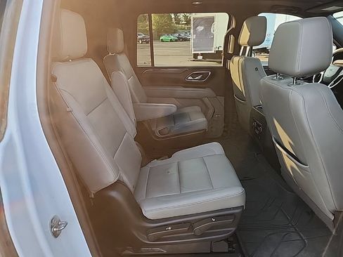 Certified 2023 Chevrolet Suburban Z71 w/ Z71 Off-Road Package AWD/4WD image 48