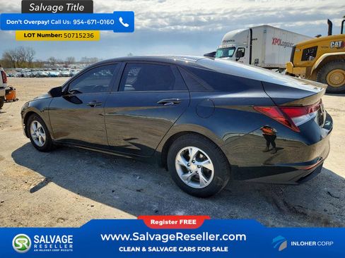 Used 2021 Hyundai Elantra SE FWD image 3