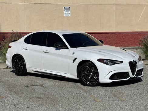 Used 2019 Alfa Romeo Giulia Quadrifoglio w/ Driver Assist Dynamic Package image 1