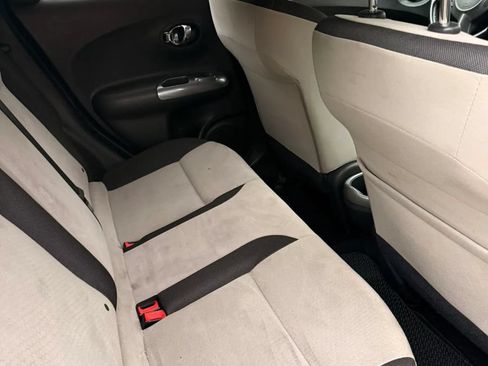 Used 2014 Nissan Juke SV w/ Navigation Package FWD image 6