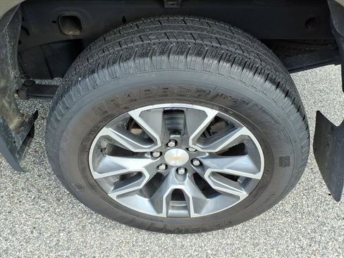 Used 2023 Chevrolet Silverado 1500 LT image 9