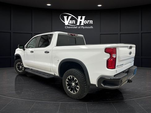 Used 2024 Chevrolet Silverado 1500 ZR2 w/ Technology Package AWD/4WD image 5