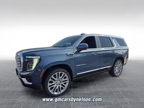 New 2026 GMC Yukon Denali w/ Denali Reserve Package AWD/4WD image 3