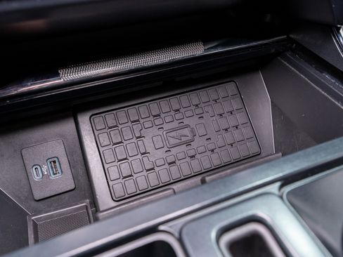 Used 2023 Ford F150 Lariat w/ Equipment Group 502A High image 31