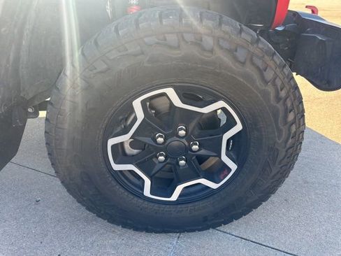 Used 2020 Jeep Gladiator Rubicon image 9