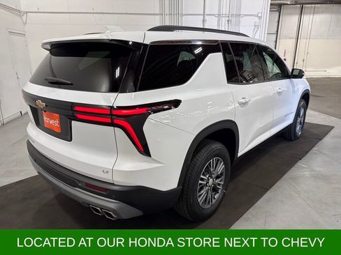 Certified 2024 Chevrolet Traverse LT image 30