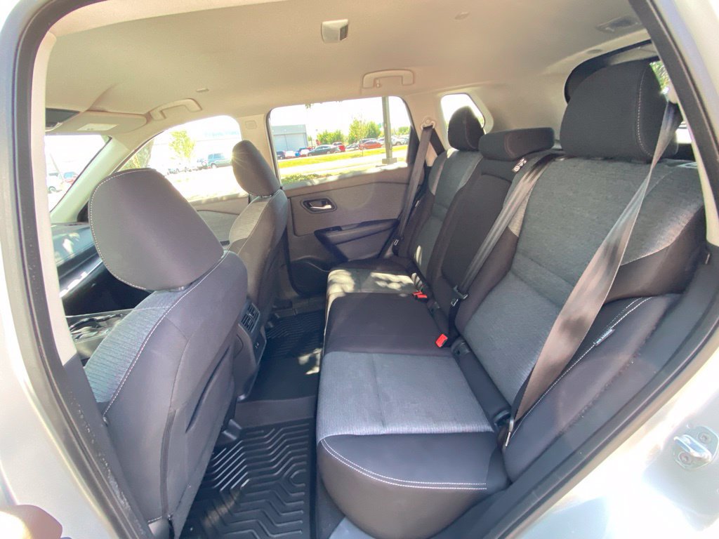 Used 2022 Nissan Rogue SV FWD image 35