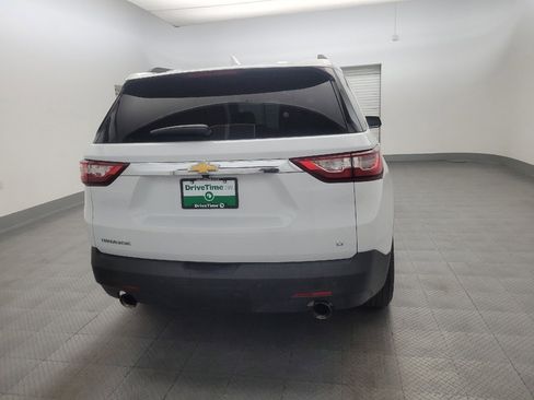 Used 2020 Chevrolet Traverse LT FWD image 7