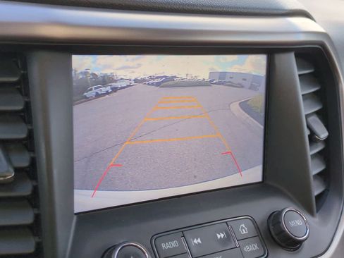 Used 2017 GMC Acadia SLT image 31