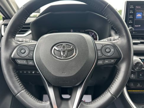 Used 2019 Toyota RAV4 Limited w/ Advanced Technology Package AWD/4WD image 19