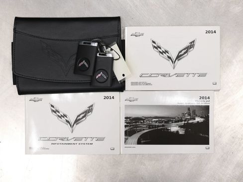 Used 2014 Chevrolet Corvette Stingray Coupe RWD image 5