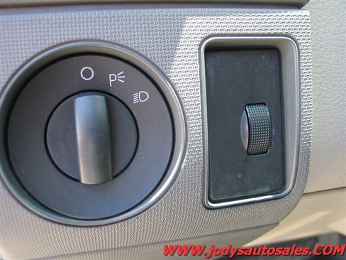 Used 2008 Ford F250 XL AWD/4WD image 5