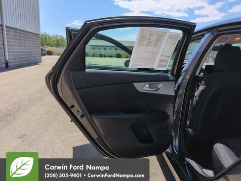 Used 2024 Kia Forte LXS w/ LXS Technology Package FWD image 25