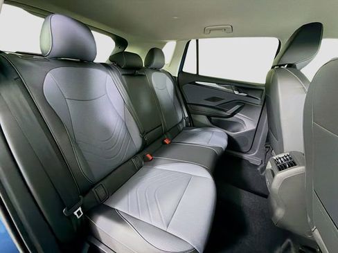 New 2026 Volkswagen Tiguan SE FWD image 27