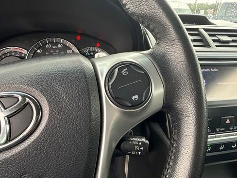 Used 2012 Toyota Camry SE FWD image 22