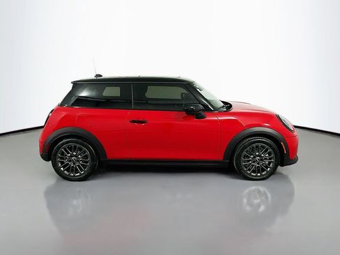 Certified 2025 MINI Cooper 2-Door Hardtop FWD image 4