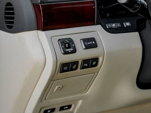 Used 2012 Lexus LS 460 image 27