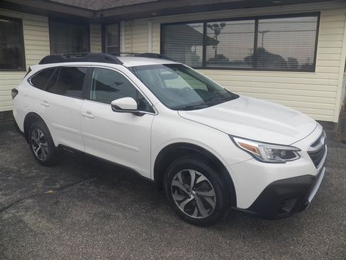Used 2020 Subaru Outback Limited AWD/4WD image 2