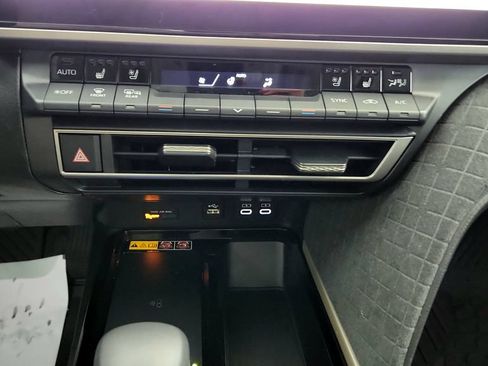 Certified 2025 Toyota Camry XLE w/ Premium Plus Package AWD/4WD image 39