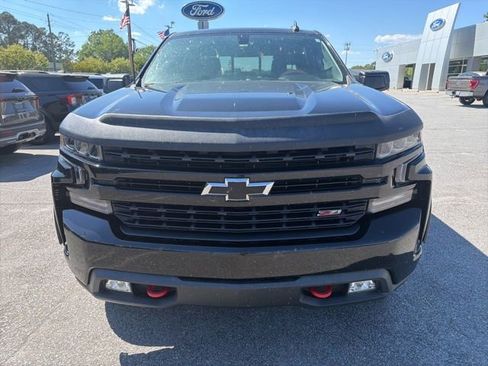 Used 2019 Chevrolet Silverado 1500 LT Trail Boss image 2