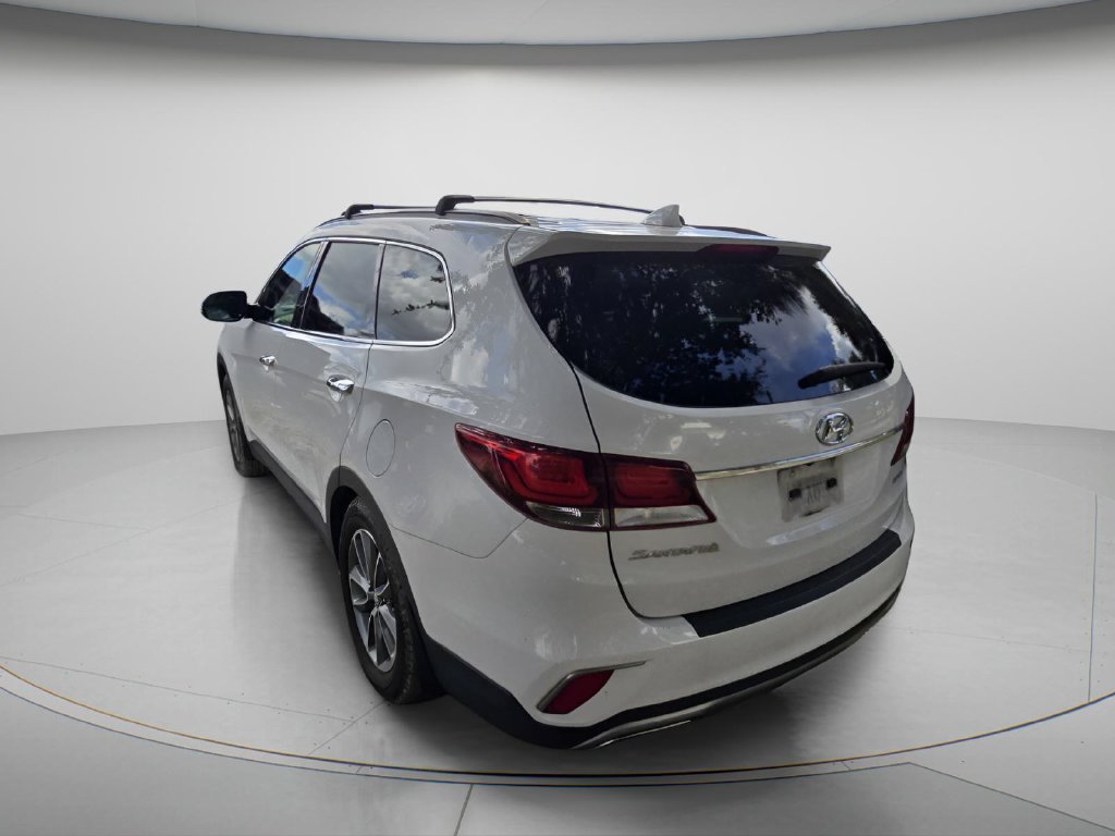 Used 2017 Hyundai Santa Fe Limited FWD image 7