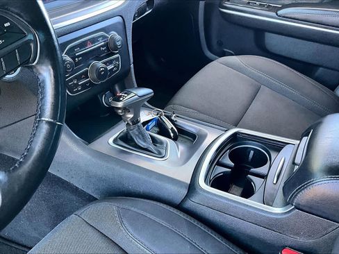 Used 2019 Dodge Charger SXT image 16