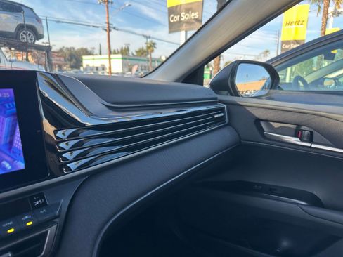 Used 2025 Toyota Camry LE image 34