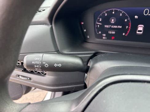 Used 2025 Honda Accord LX image 16