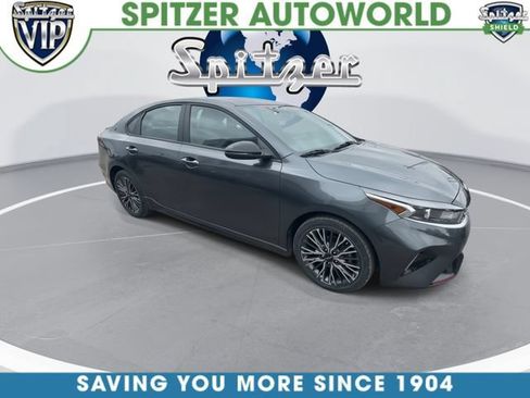 Used 2024 Kia Forte GT-Line w/ GT-Line Premium Package FWD image 2