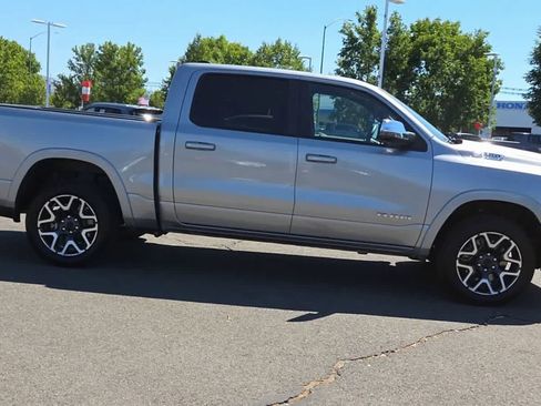 Certified 2025 RAM 1500 Laramie AWD/4WD image 9