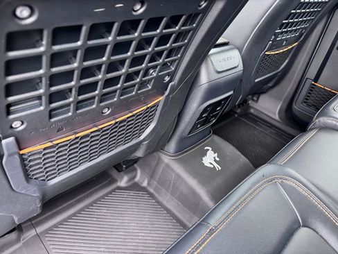 Used 2024 Ford Bronco Badlands w/ Sasquatch Package AWD/4WD image 12