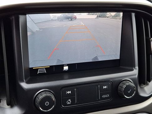 Used 2021 Chevrolet Colorado Z71 w/ Safety Package AWD/4WD image 19