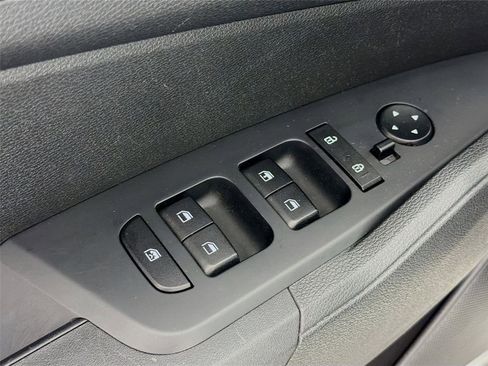 Used 2023 Kia Sportage LX AWD/4WD image 18
