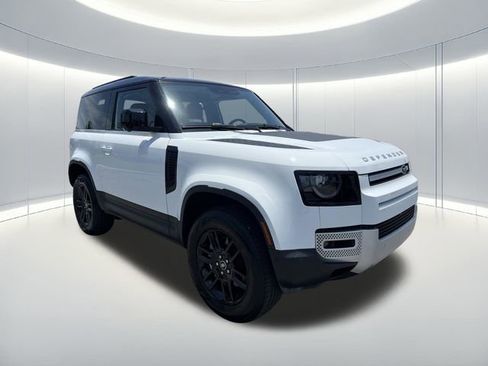 Certified 2025 Land Rover Defender 90 S AWD/4WD image 7