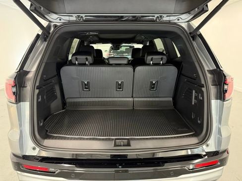 New 2026 GMC Acadia Denali w/ Super Cruise Package image 8