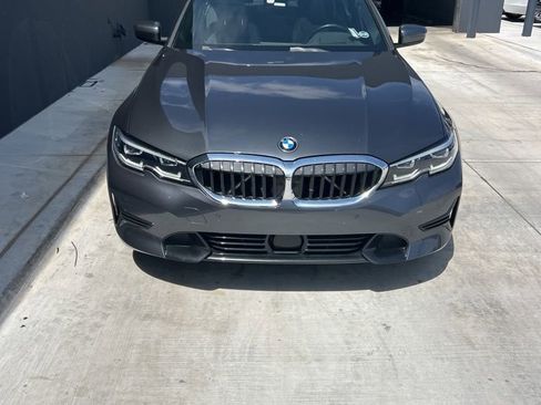 Used 2020 BMW 330i Sedan w/ Premium Package image 2