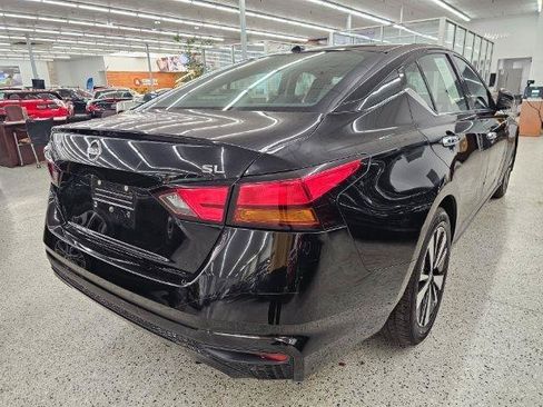 Used 2019 Nissan Altima 2.5 SL FWD image 5