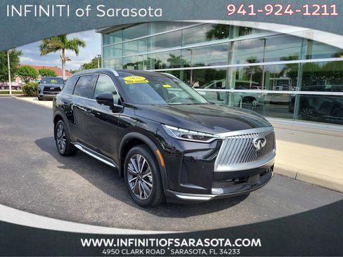 Certified 2026 INFINITI QX60 Luxe w/ Cargo Package FWD image 1