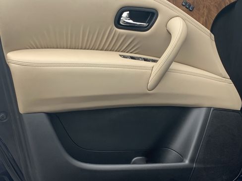 Used 2023 Nissan Armada SL image 23