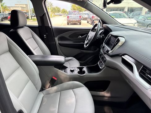 Used 2022 GMC Terrain SLT w/ Tech Package FWD image 26