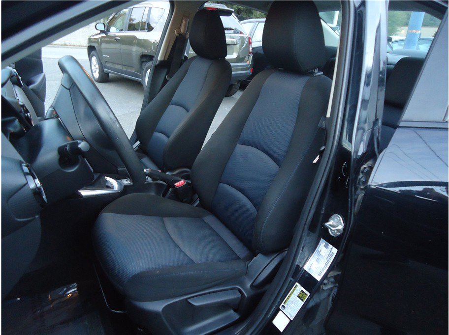 Used 2019 Toyota Yaris LE FWD image 8