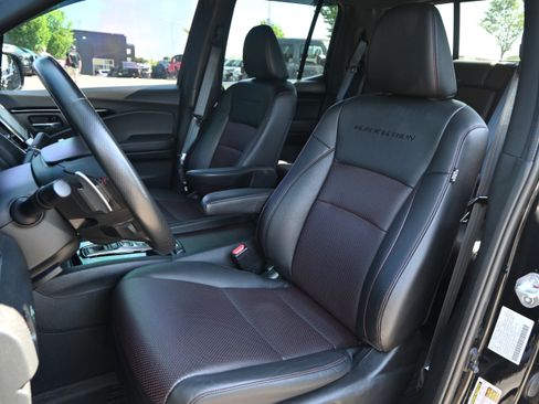 Used 2023 Honda Ridgeline Black Edition image 16