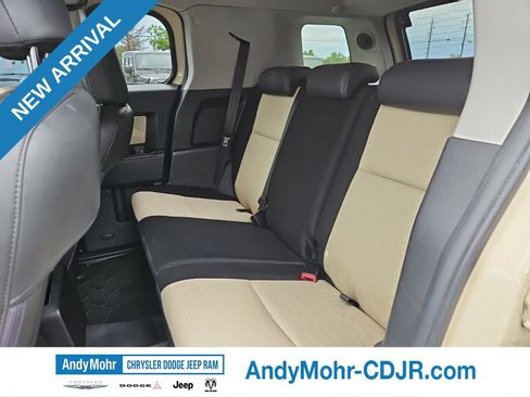 Used 2010 Toyota FJ Cruiser 4WD image 7