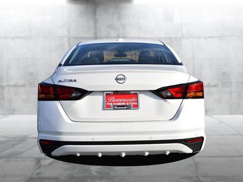 New 2025 Nissan Altima 2.5 SV image 6